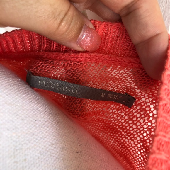 Coral colored v-neck sweater - Picture 4 of 4